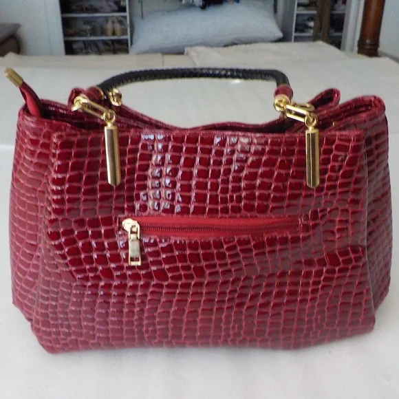 Red/Wine Pebble Texture 3 Section Shoulder Bag - Picture 1 of 11